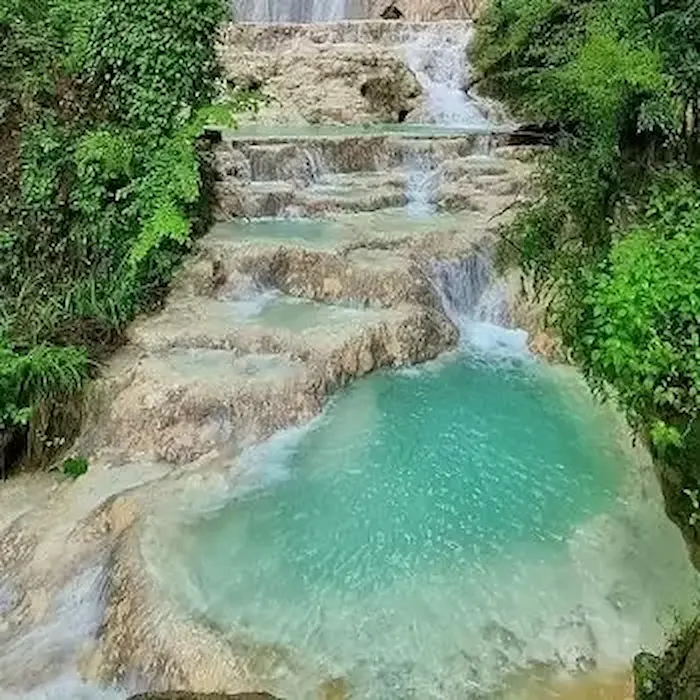 آبشار پکانی در دل پوشش گیاهی سرسبز در دهستان لفور 49467