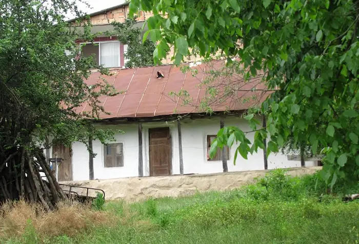 خانه روستایی با حیاط سرسبز در روستای افراسرا 54165441