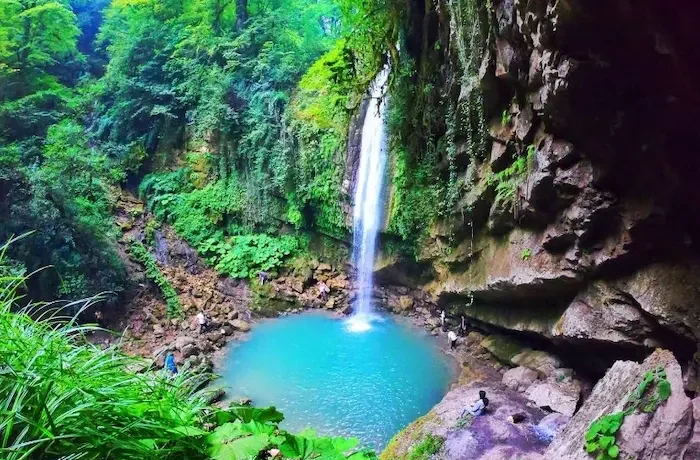 آبشار دانو از جاذبه های استان مازندران 35874878