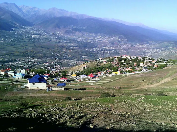 خانه های روستایی در روستای سرسبز حاجی کلا؛ یکی از روستاهای توریستی مازندران 365878748545206