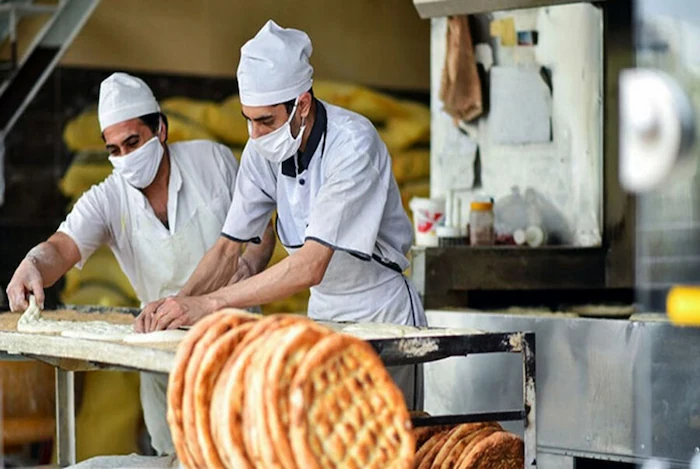 نانوایی بربری در روستای حاجی کلا محمودآباد 321861464505